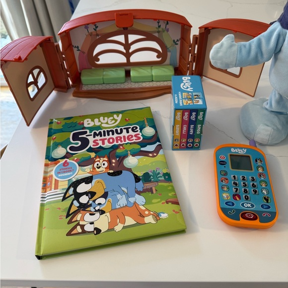 Bluey Bundle - Picture 3 of 3